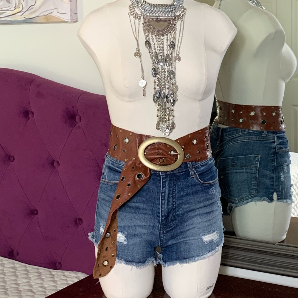 THE LIMITED Brown Leather Belt